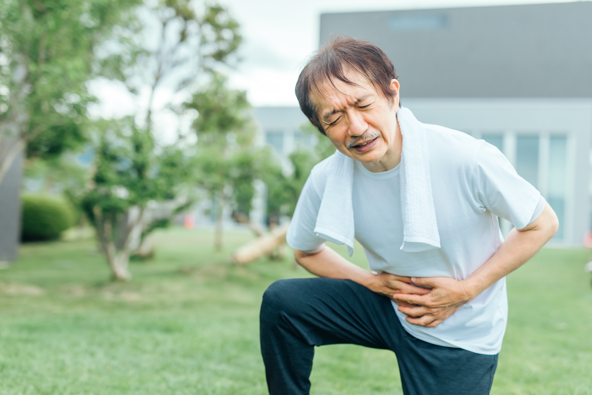 強い腹痛の原因はこれかも　～急性膵炎～